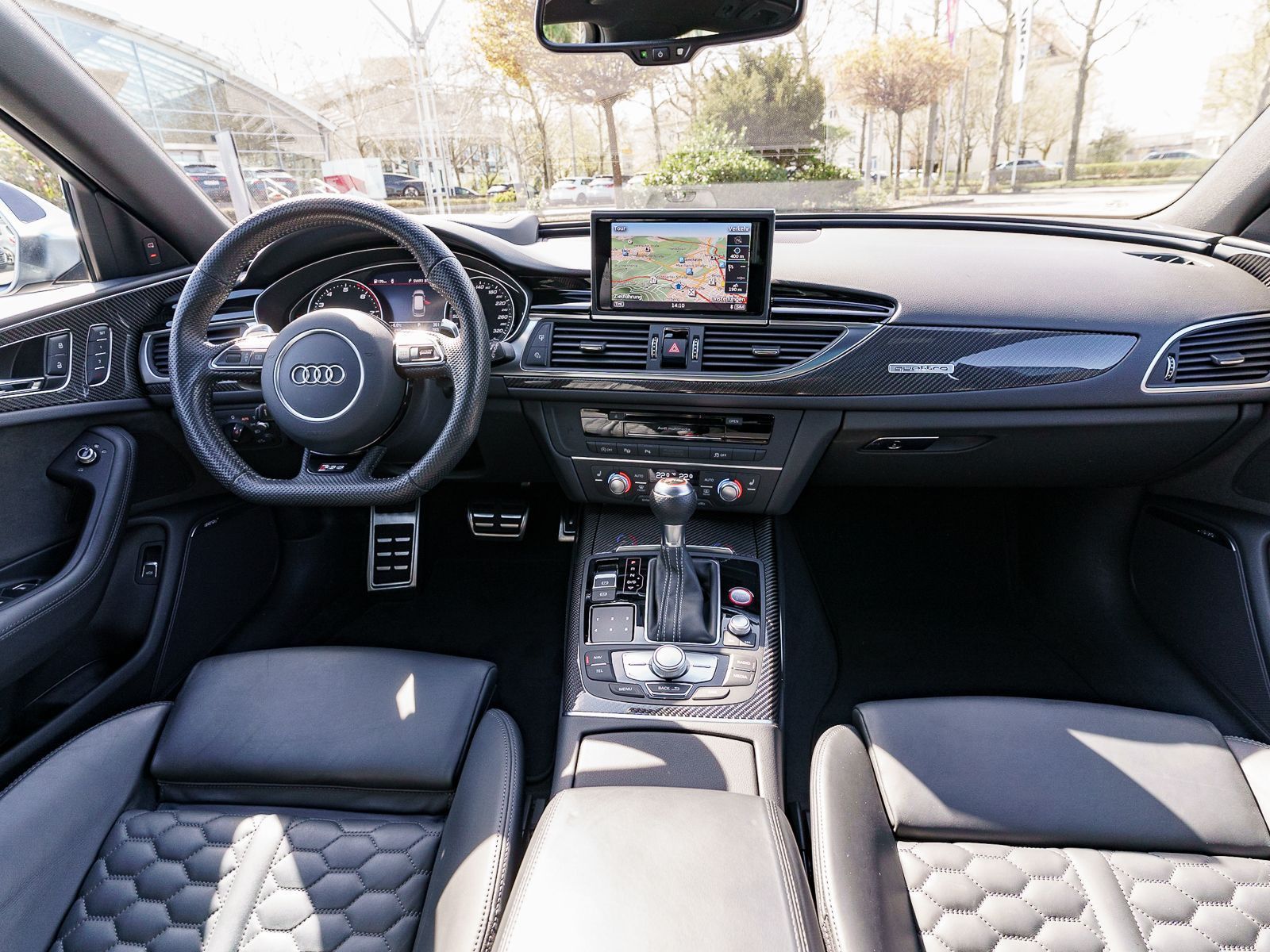 Fahrzeugabbildung Audi RS 6 Avant plus 4.0TFSI quattro Navi LED 280km/h