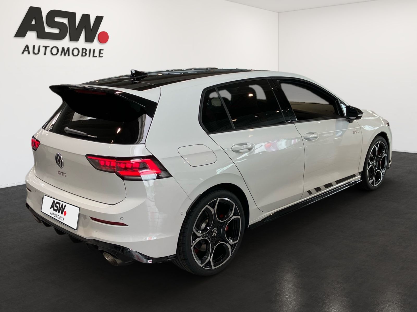 Fahrzeugabbildung Volkswagen Golf GTI Clubsport 2.0 TSI OPF 221 kW (300 PS) 7