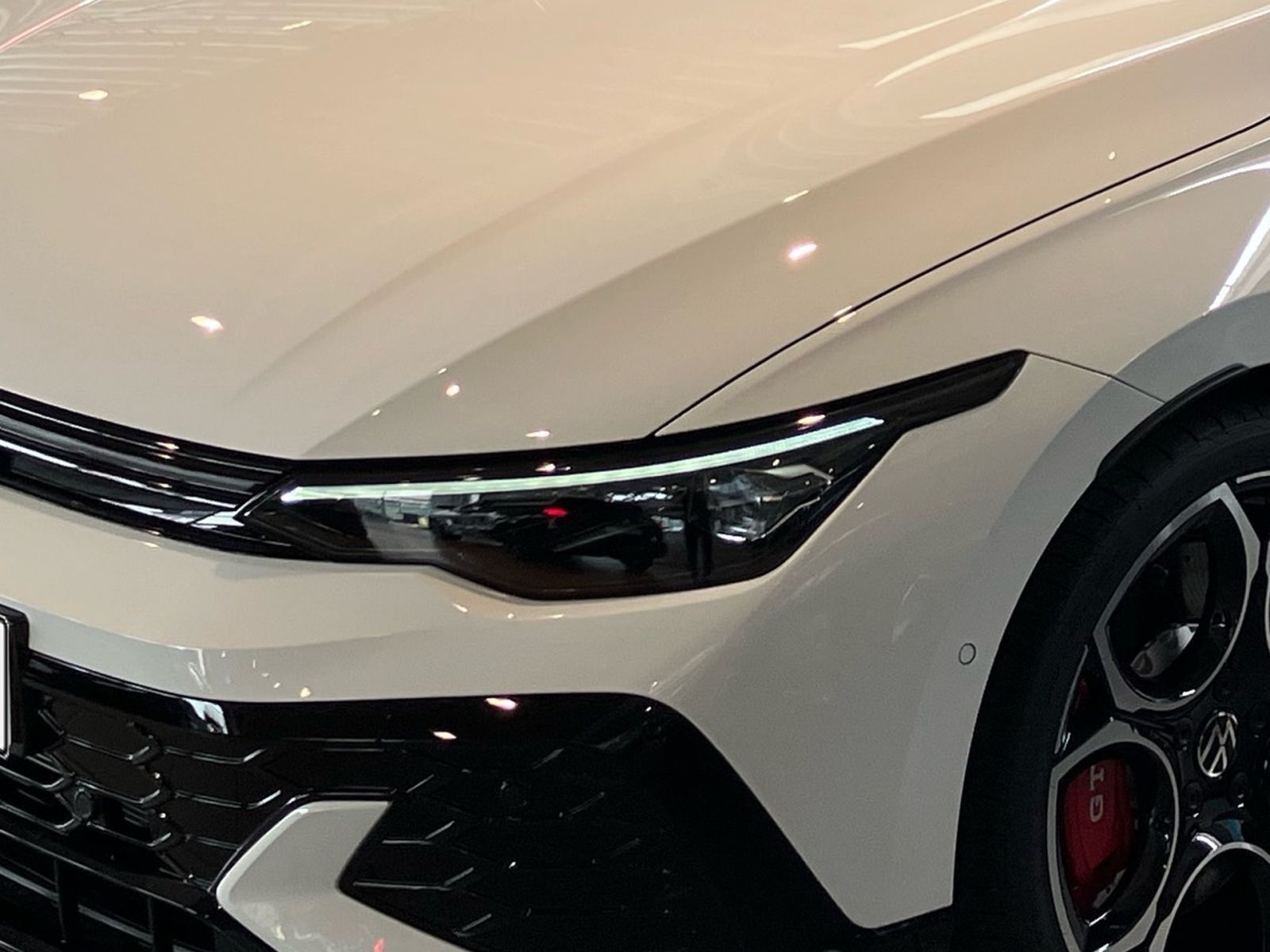 Fahrzeugabbildung Volkswagen Golf GTI Clubsport 2.0 TSI OPF 221 kW (300 PS) 7