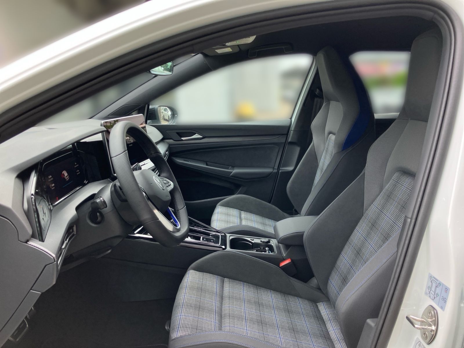 Fahrzeugabbildung Volkswagen Golf GTE 1,5 l eHybrid OPF 130 kW (177 P S) / 85