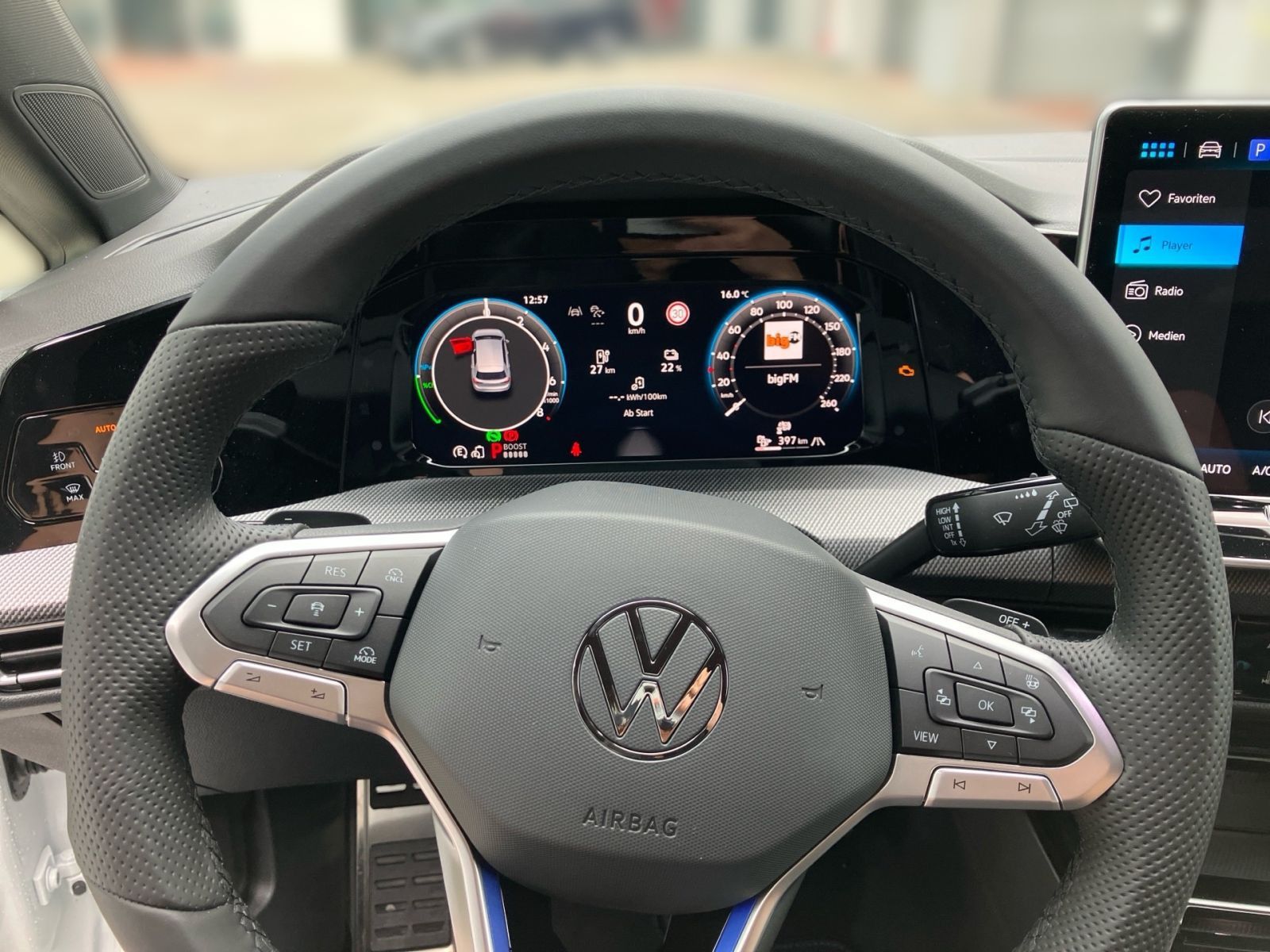 Fahrzeugabbildung Volkswagen Golf GTE 1,5 l eHybrid OPF 130 kW (177 P S) / 85