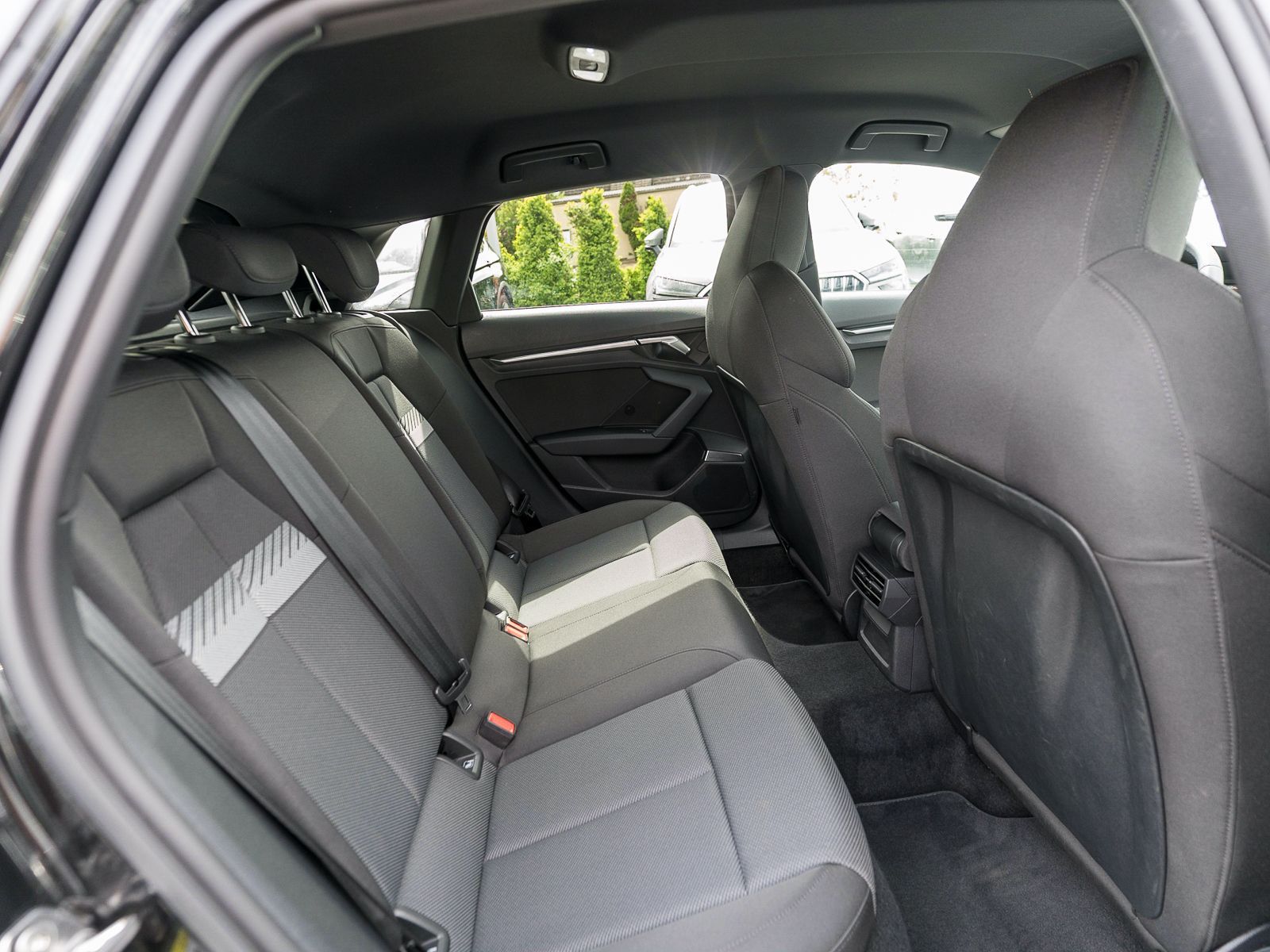 Fahrzeugabbildung Audi A3 Sportback Sline 45TFSI e Stronic LED RFK B&O