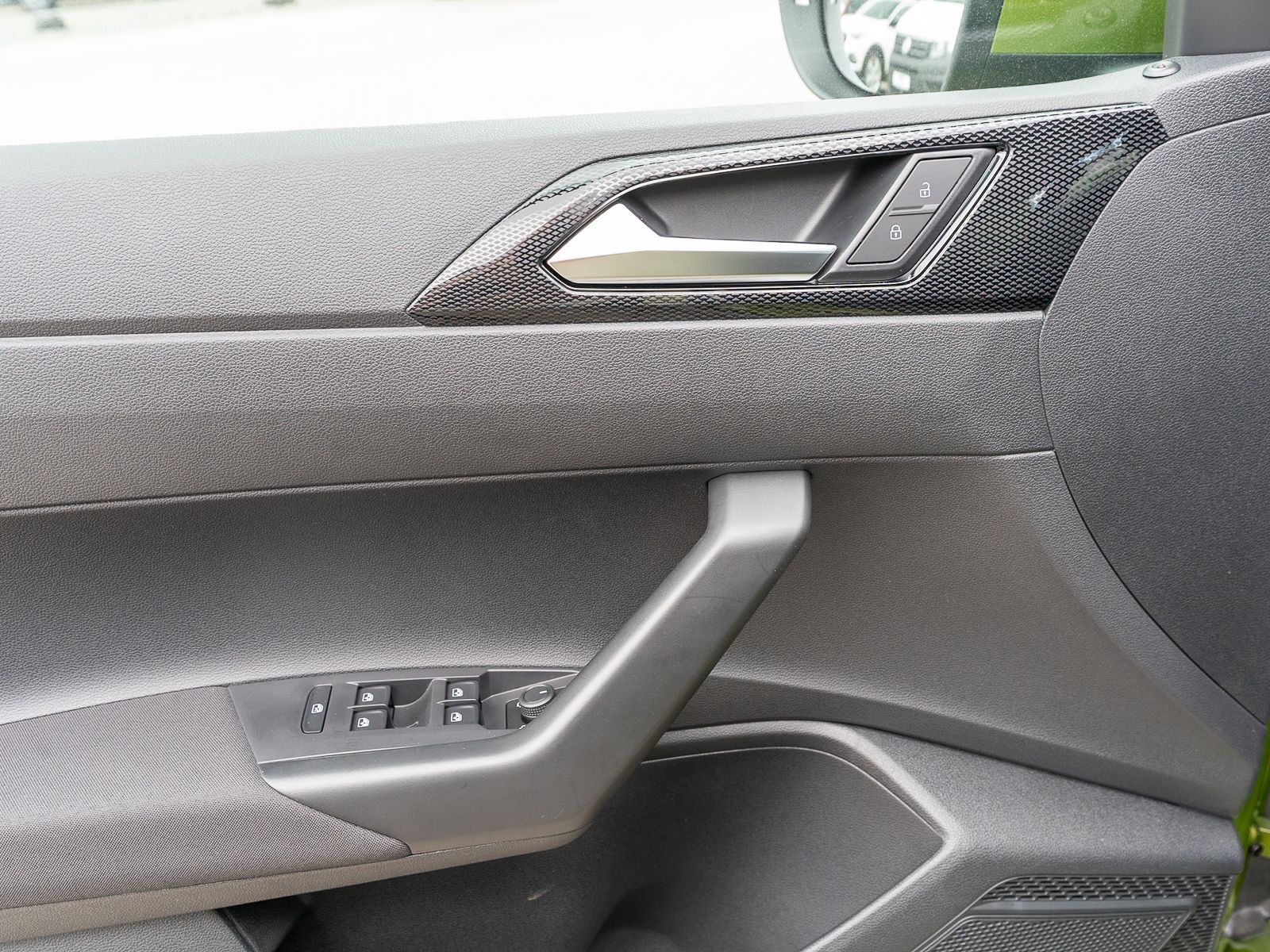Fahrzeugabbildung Volkswagen Taigo Life 1.5TSI DSG LED Navi PDC VC SHZ AHK