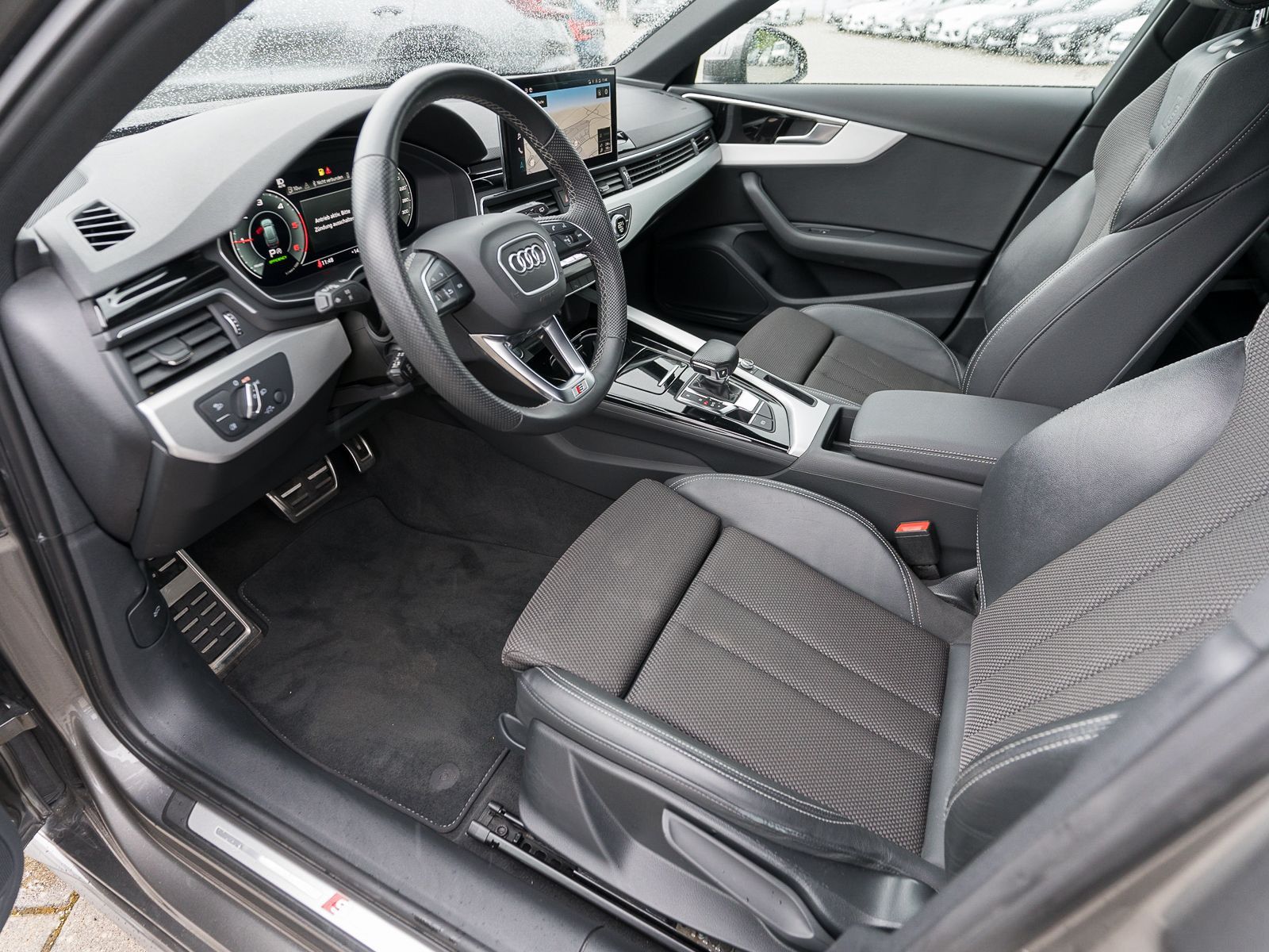 Fahrzeugabbildung Audi A4 Avant S line 40TDI Stronic LED Navi ACC AHK