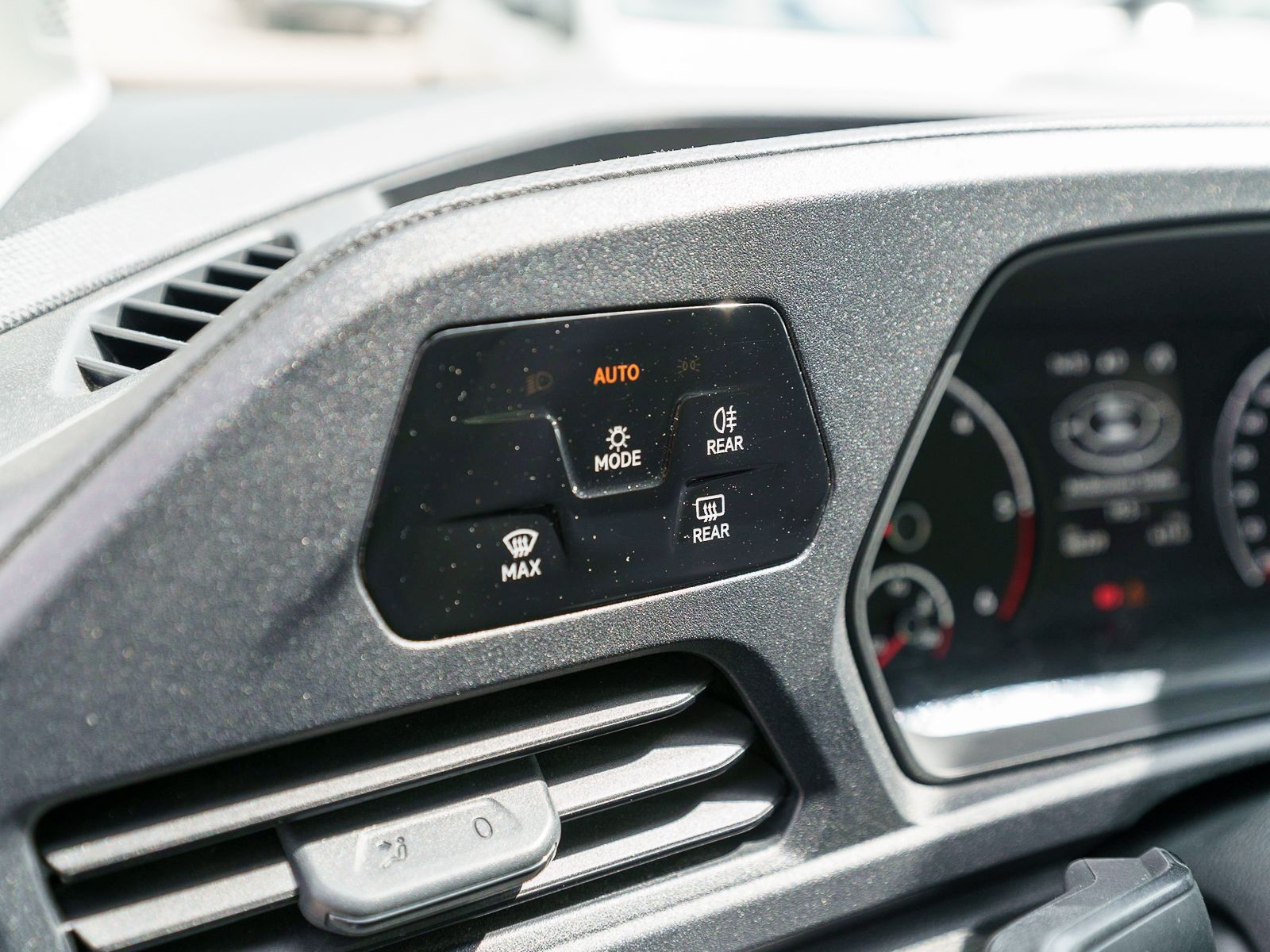 Fahrzeugabbildung Volkswagen Caddy Cargo 2.0TDI NAVI SHZ PDC Climatronic DAB+