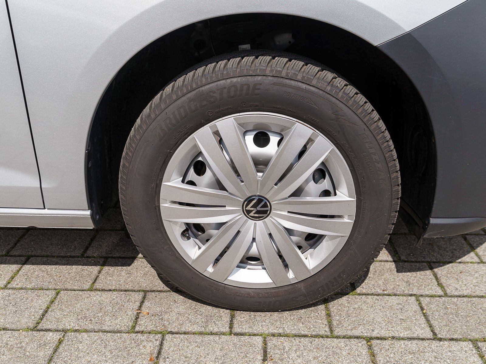 Fahrzeugabbildung Volkswagen Caddy Cargo 2.0TDI NAVI SHZ PDC Climatronic DAB+