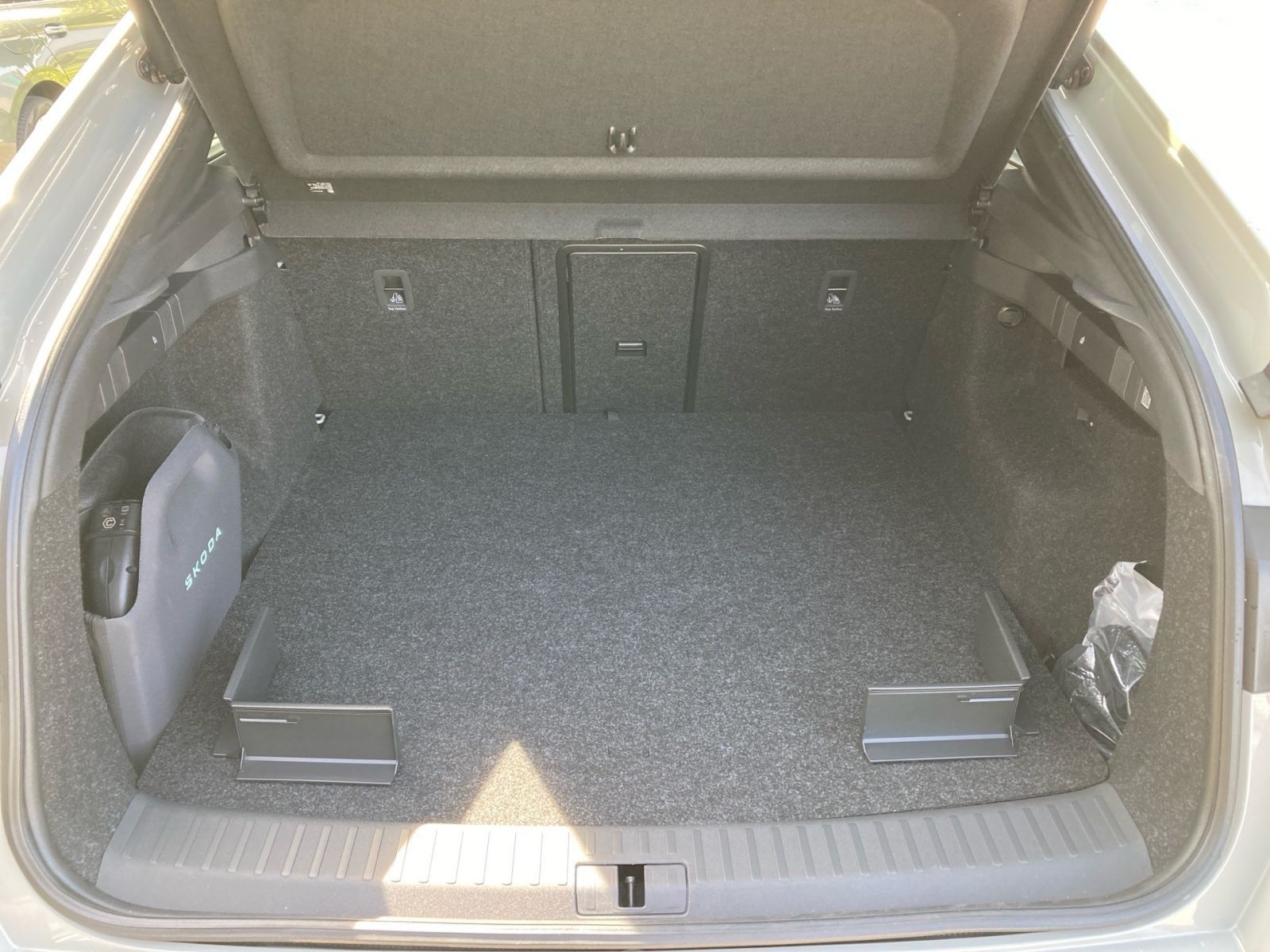 Fahrzeugabbildung SKODA Enyaq Coupe 85 Sportline 285PS 360° ACC SHZ AHK