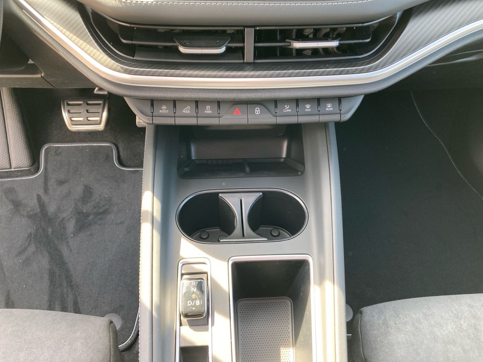 Fahrzeugabbildung SKODA Enyaq Coupe 85 Sportline 285PS 360° ACC SHZ AHK