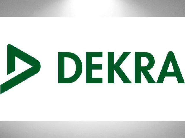 Fahrzeugabbildung SKODA Superb Combi Ambition 2,0TDI DSG LED NAVI VC AHK