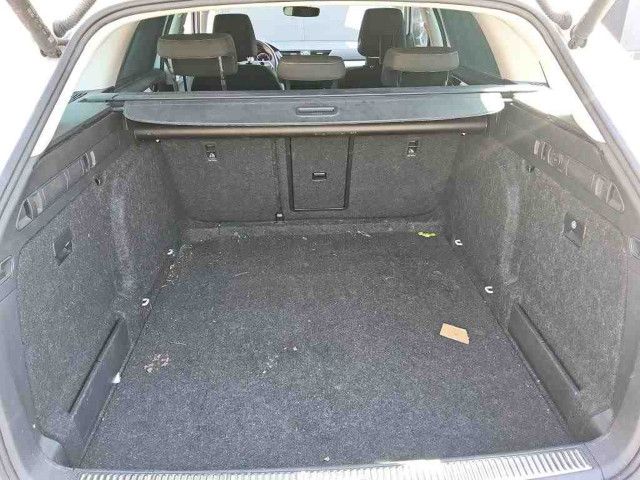 Fahrzeugabbildung SKODA Superb Combi Ambition 2,0TDI DSG LED NAVI VC AHK