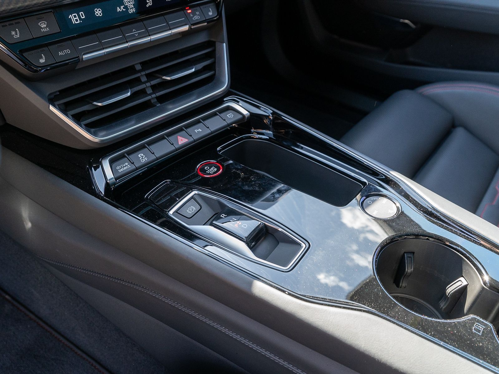 Fahrzeugabbildung Audi e-tron GT quattro Navi Matrix RFK B&O Pano