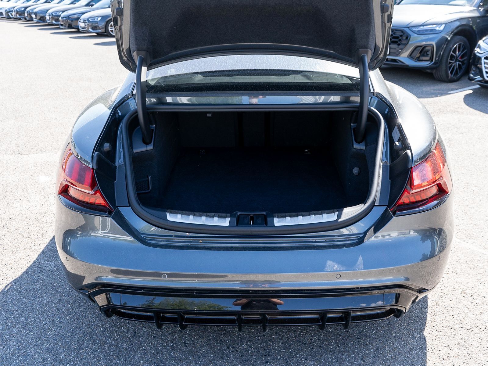 Fahrzeugabbildung Audi e-tron GT quattro Navi Matrix RFK B&O Pano