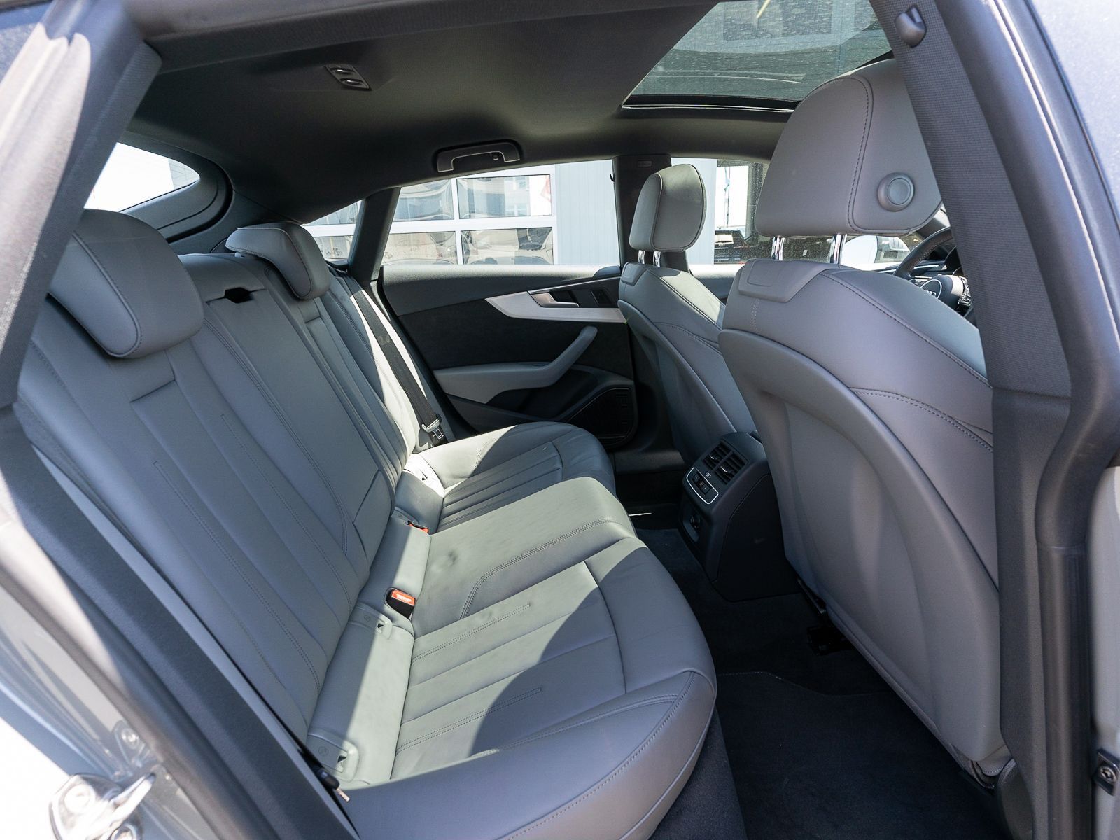 Fahrzeugabbildung Audi A5 Sportback S line 50TDI quattro tiptronic B&O