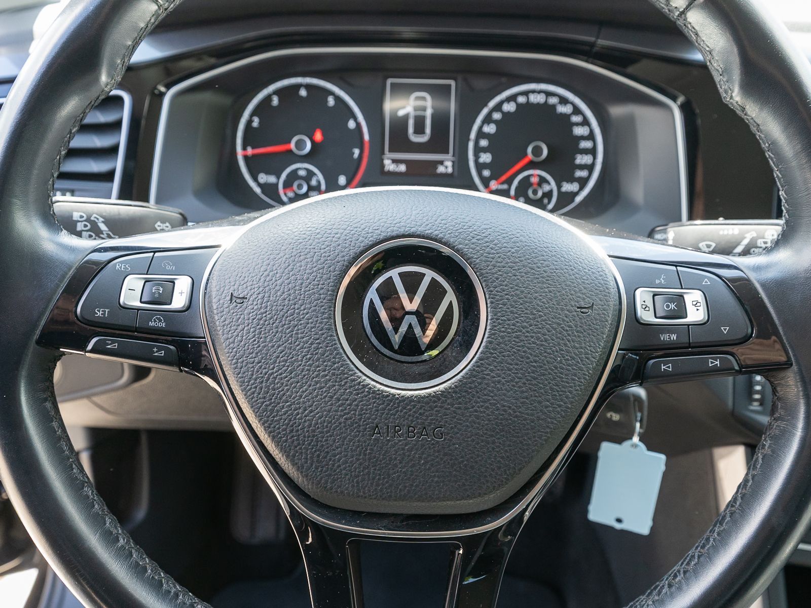 Fahrzeugabbildung Volkswagen Polo Highline 1.0TSI 5-Gang LED Navi ACC PDC SHZ