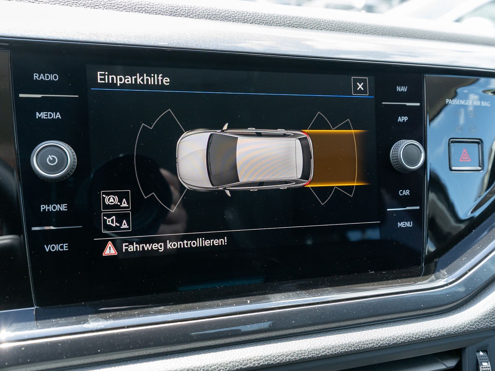 Fahrzeugabbildung Volkswagen Polo Highline 1.0TSI 5-Gang LED Navi ACC PDC SHZ
