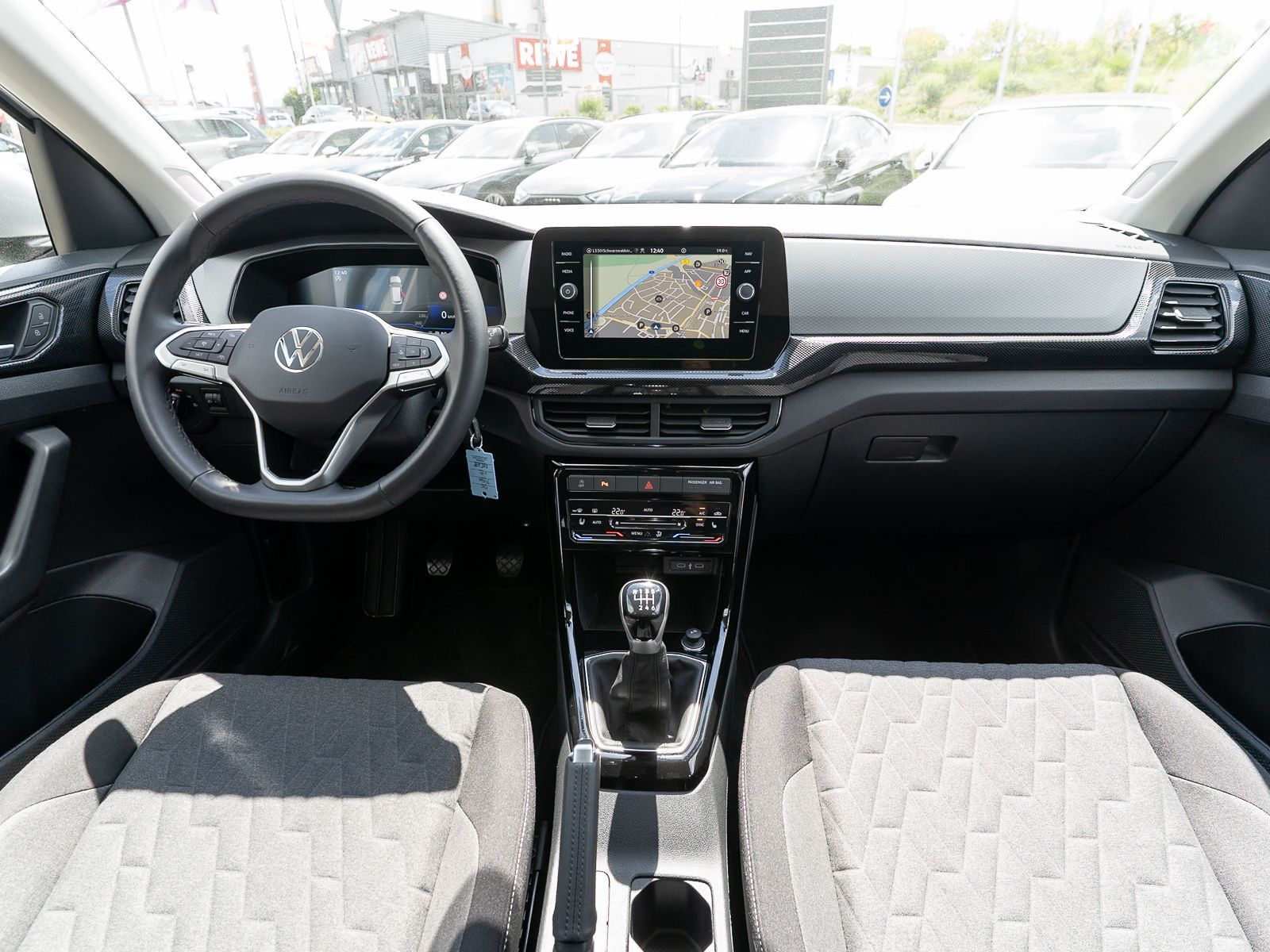 Fahrzeugabbildung Volkswagen T-Cross Life 1.0TSI LED Navi PDC v/h ACC SHZ AHK