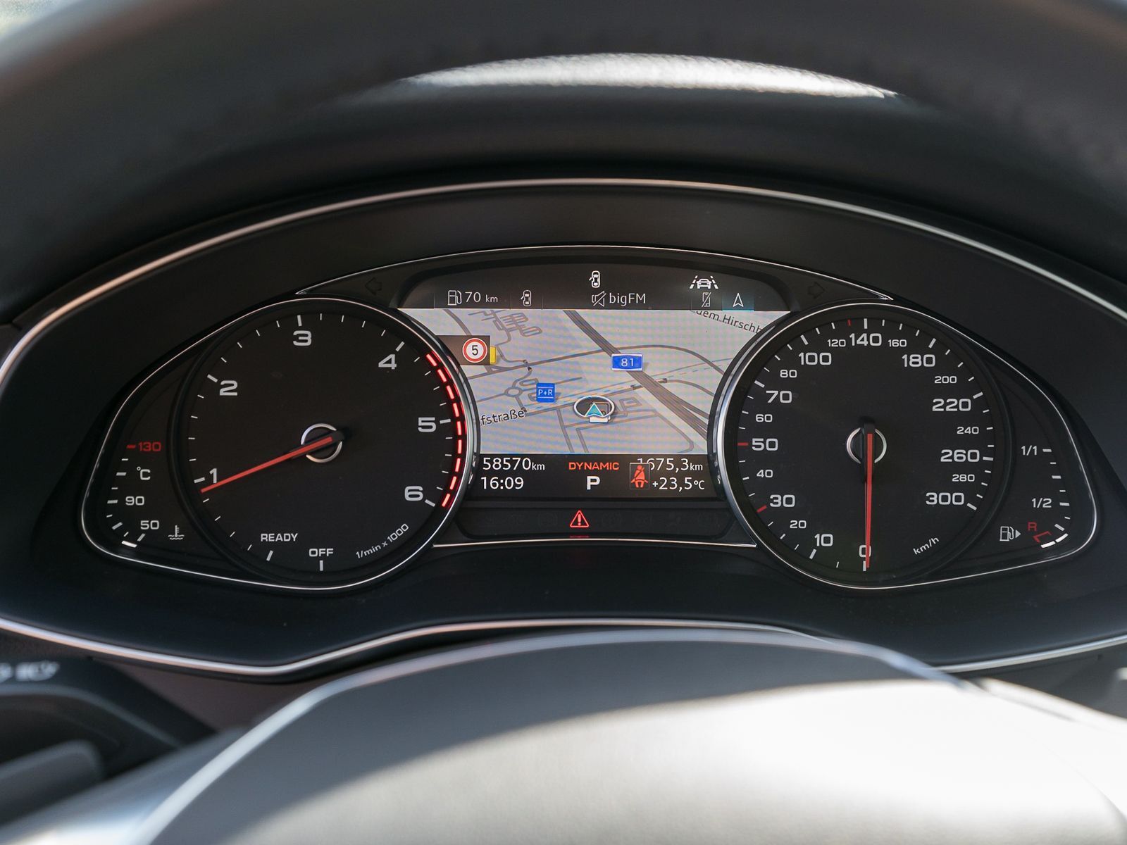 Fahrzeugabbildung Audi A6 Avant sport 50 TDI quattro tiptronic PANO B&O