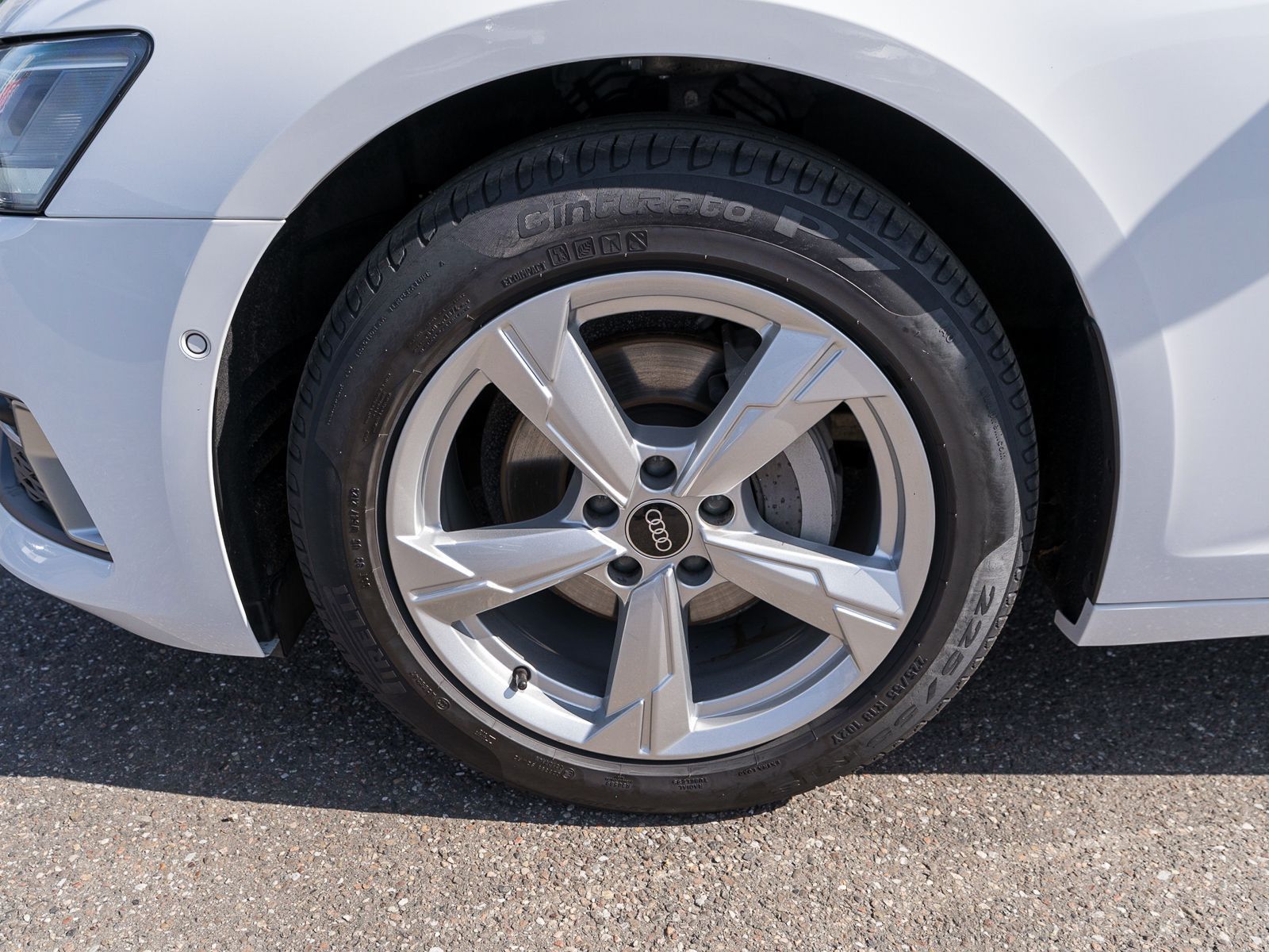 Fahrzeugabbildung Audi A6 Limousine sport 40 TDI S tronic LED NAVI SHZ