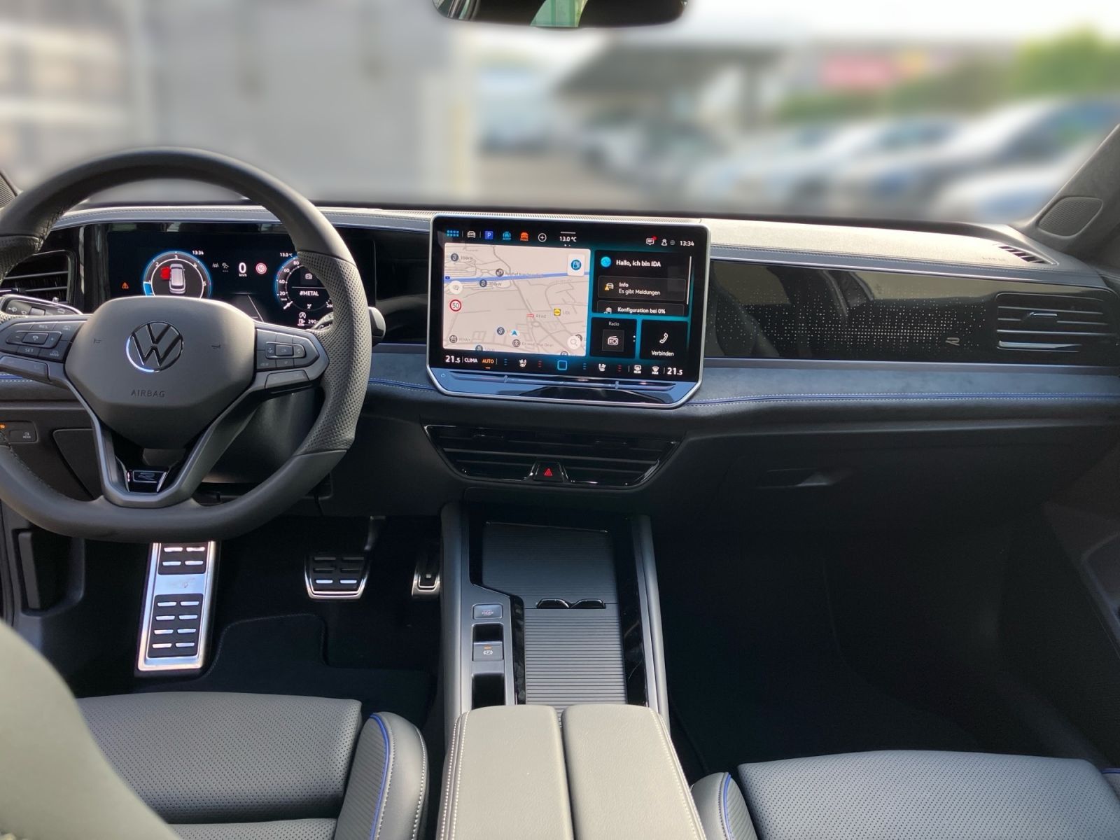 Fahrzeugabbildung Volkswagen Passat R-Line 2,0 l TDI SCR 4MOTION 142 kW (193