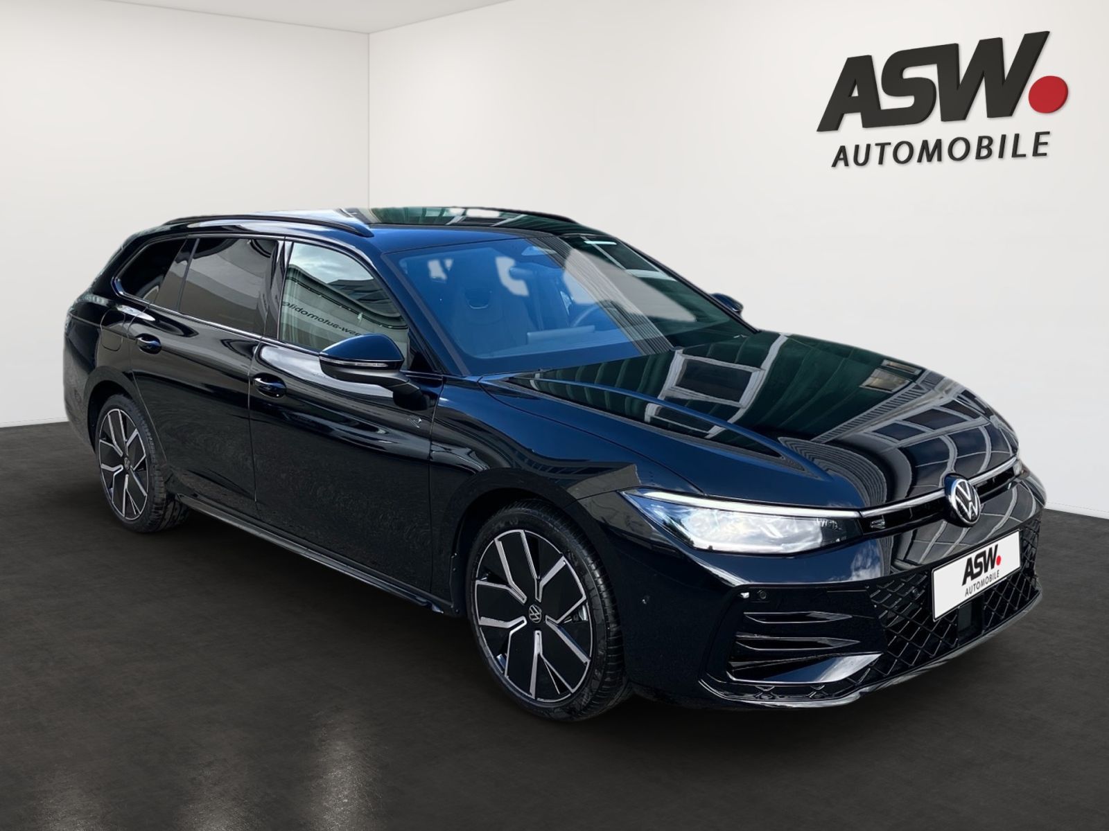 Fahrzeugabbildung Volkswagen Passat R-Line 2,0 l TDI SCR 4MOTION 142 kW (193