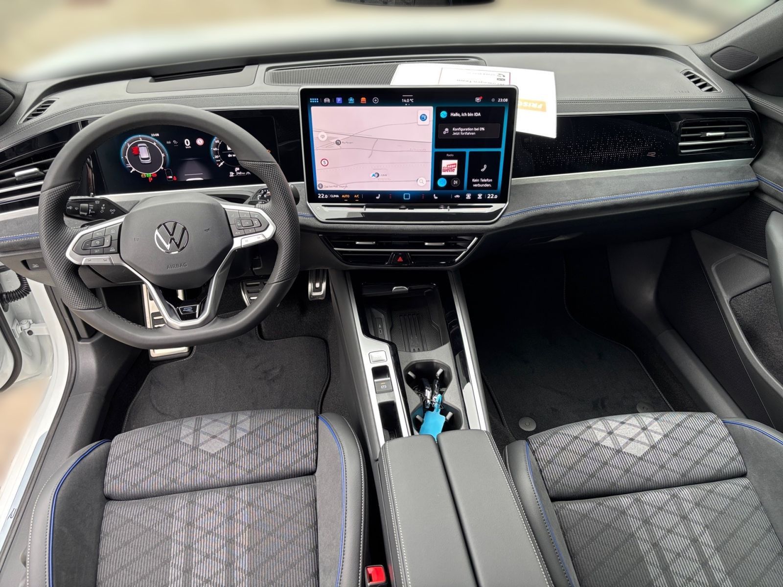 Fahrzeugabbildung Volkswagen Passat R-Line 2,0 l TDI 150 PS DSG