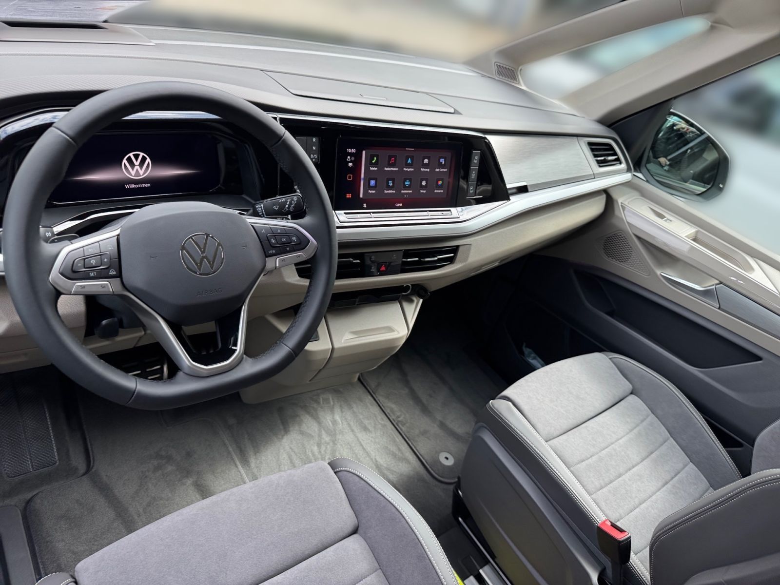 Fahrzeugabbildung Volkswagen Multivan Style 2,0 l 110 kW TDI SCR Frontantrieb