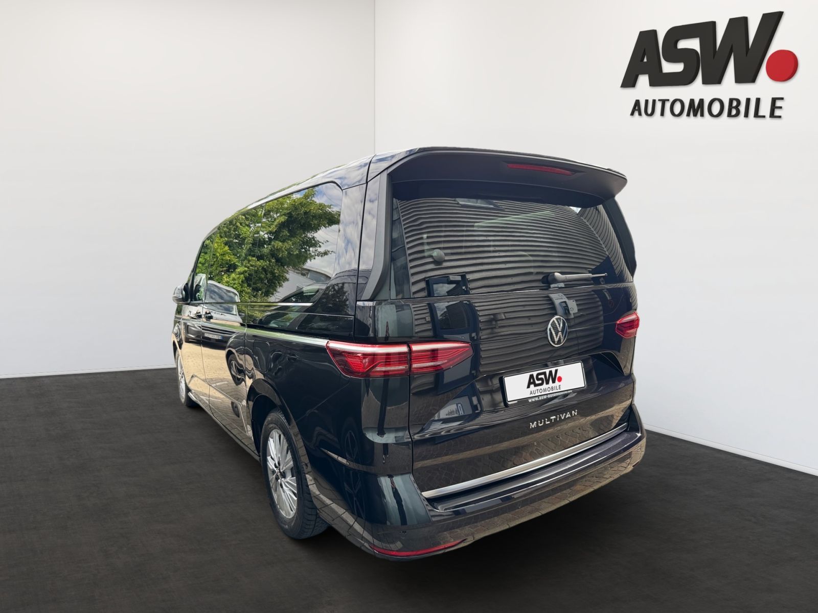 Fahrzeugabbildung Volkswagen Multivan Style 2,0 l 110 kW TDI SCR Frontantrieb