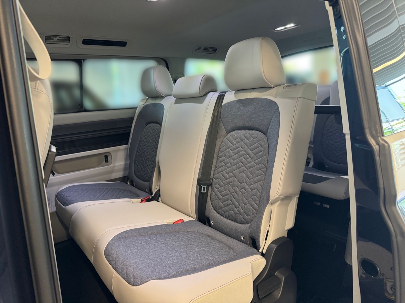 Fahrzeugabbildung Volkswagen ID.Buzz Pro langer Radstand 210 kW (286 PS) Heck
