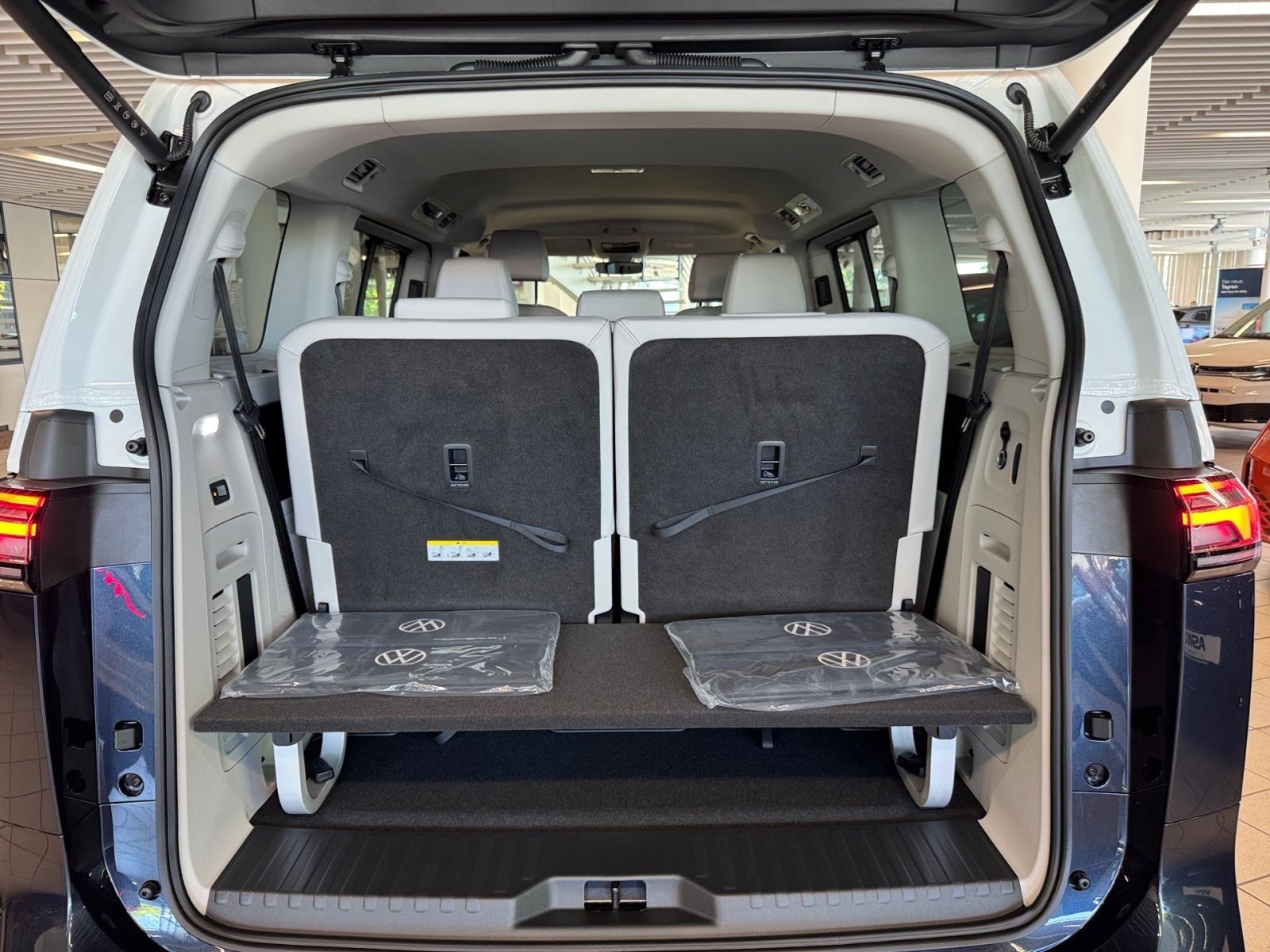 Fahrzeugabbildung Volkswagen ID.Buzz Pro langer Radstand 210 kW (286 PS) Heck