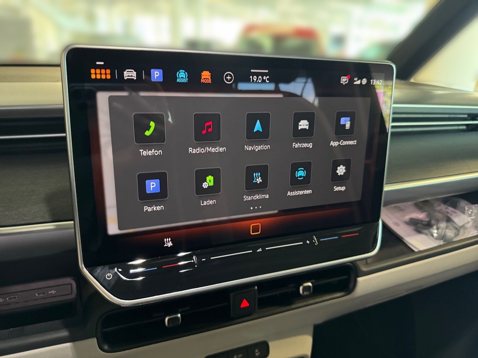 Fahrzeugabbildung Volkswagen ID.Buzz Pro langer Radstand 210 kW (286 PS) Heck