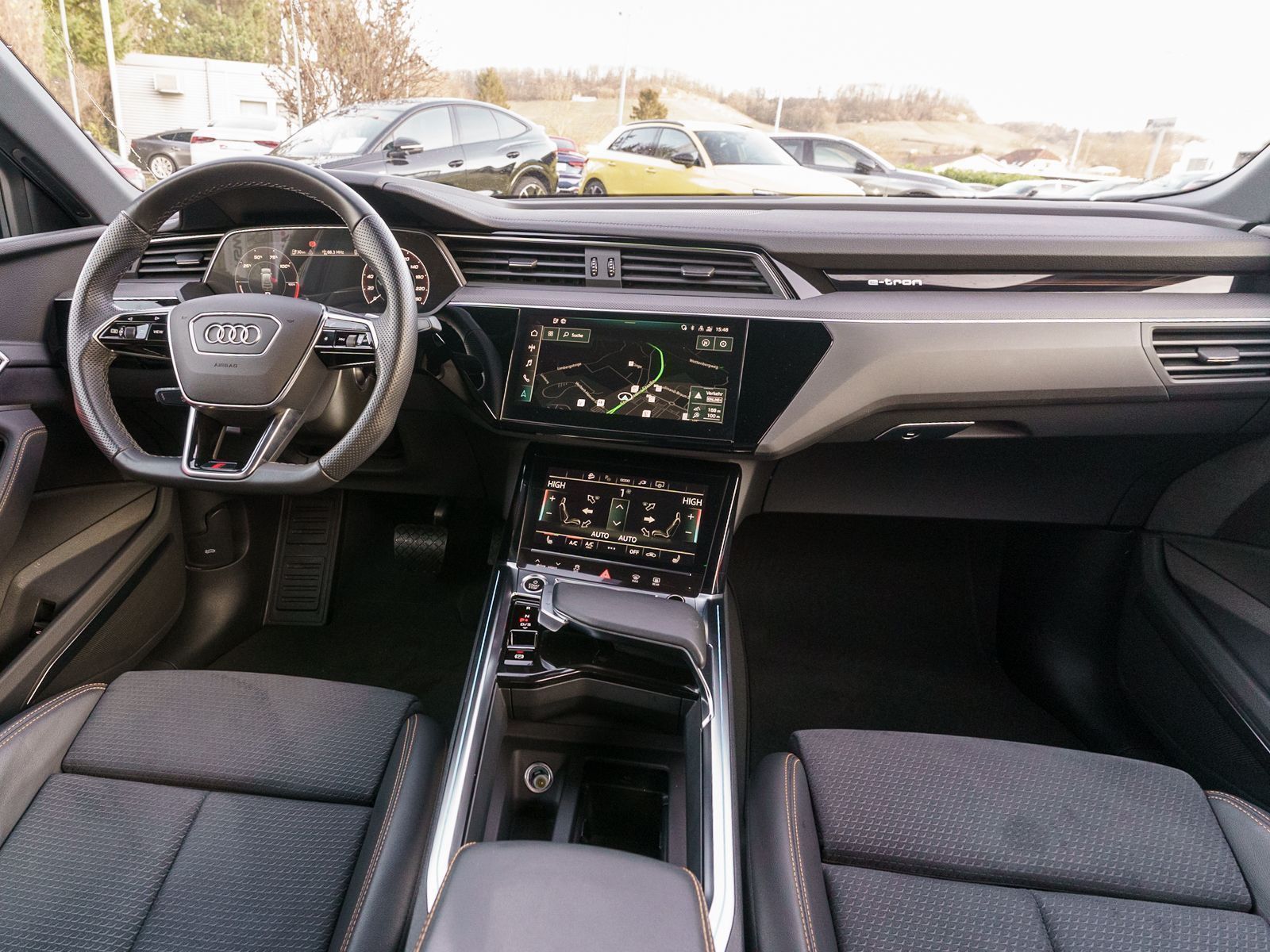 Fahrzeugabbildung Audi e-tron Sportback S line 50 quattro Nav Matrix VC