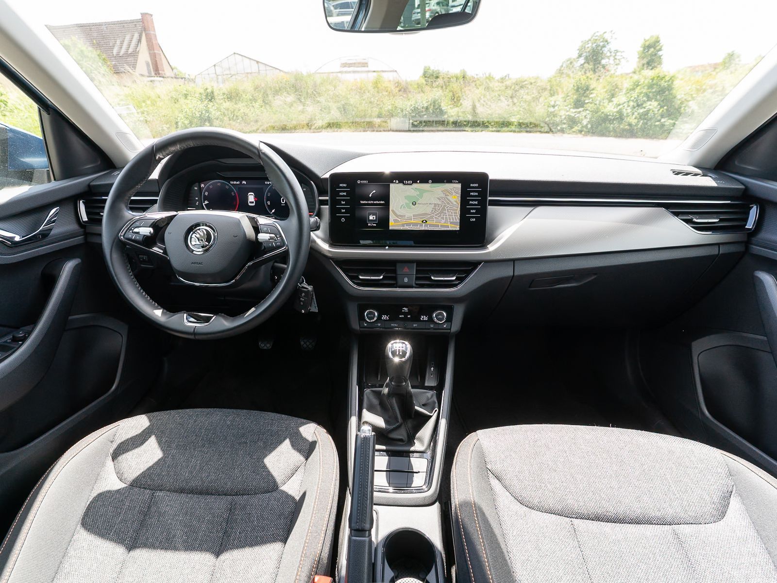 Fahrzeugabbildung SKODA Scala Ambition Clever 1,0TSI LED NAVI SHZ VC AHK