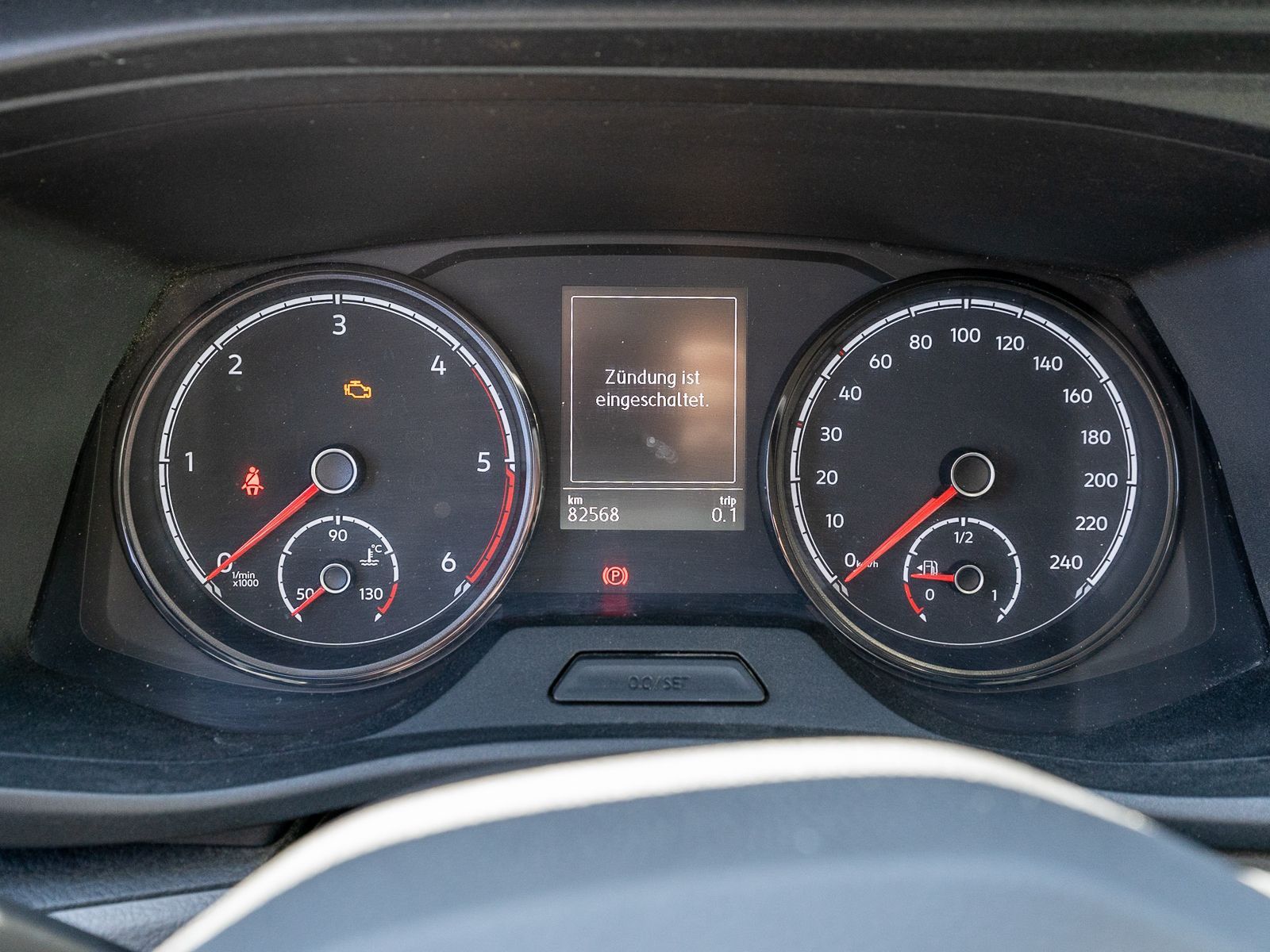 Fahrzeugabbildung Volkswagen T6.1 Transporter Kasten 2.0TDI Nav PDC AHK Klima