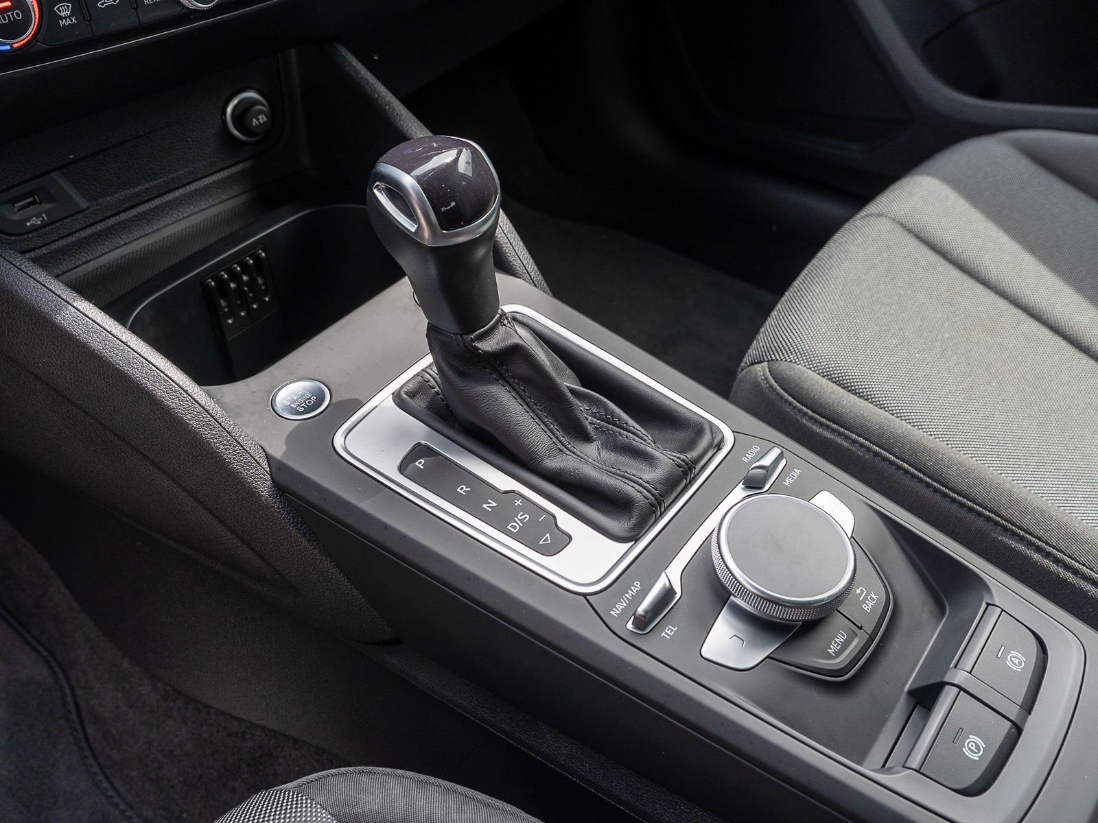 Fahrzeugabbildung Audi Q2 35 1,5 TFSI S-tronic LED NAVI RFK PDC SHZ