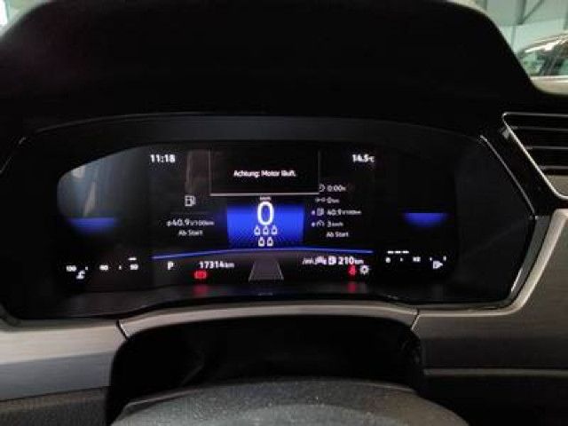 Fahrzeugabbildung Volkswagen Touran Comfortline 1,5 TSI DSG NAVI AHK 7-Sitzer