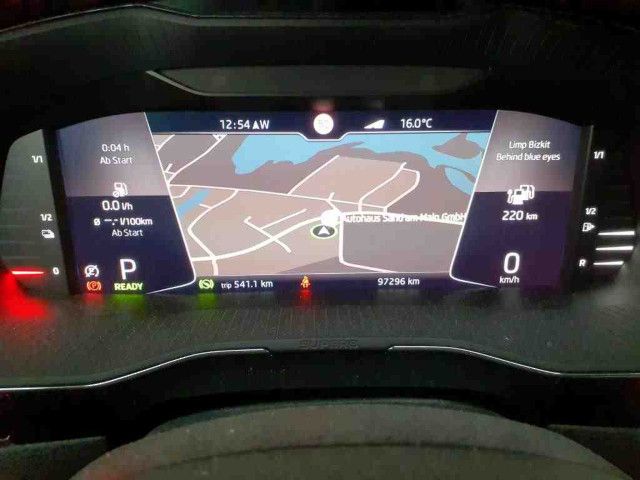 Fahrzeugabbildung SKODA Superb iV Combi L&K 1.4 Hybrid LED NAVI AHK RFK