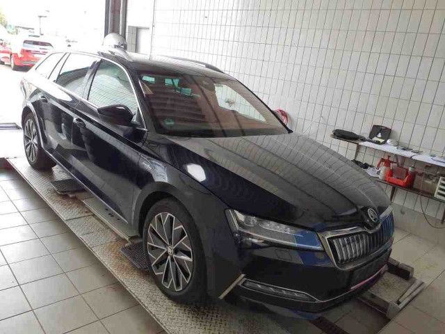 Fahrzeugabbildung SKODA Superb iV Combi L&K 1.4 Hybrid LED NAVI AHK RFK