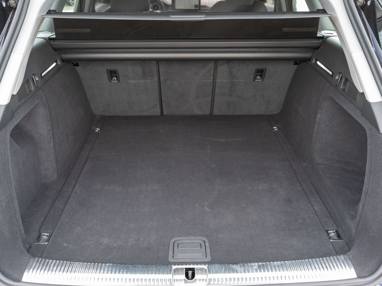 Fahrzeugabbildung Audi A4 Avant 40TDI advanced quattro NAVI MATRIX 360°
