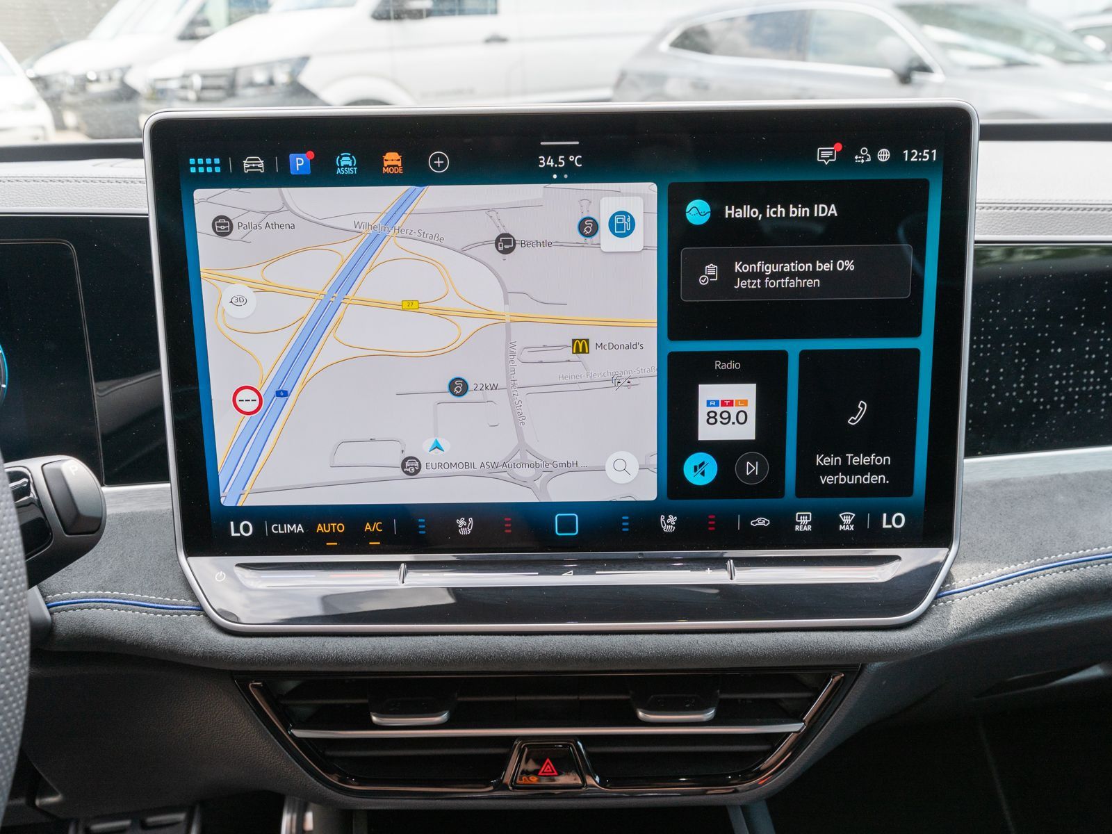 Fahrzeugabbildung Volkswagen Passat Variant R-Line 2.0TDI 4M DSG PANO HUD AHK