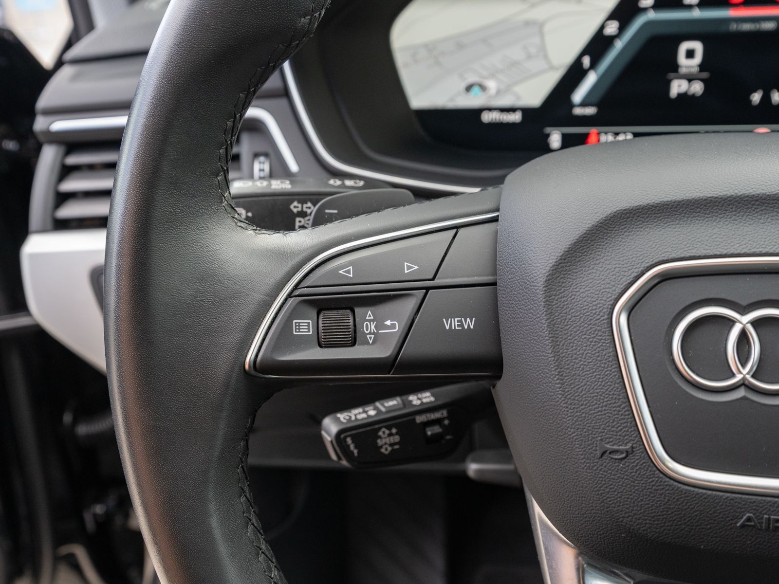 Fahrzeugabbildung Audi A4 Avant 35 TDI Stronic LED Navi RFK Stdhzg AHK