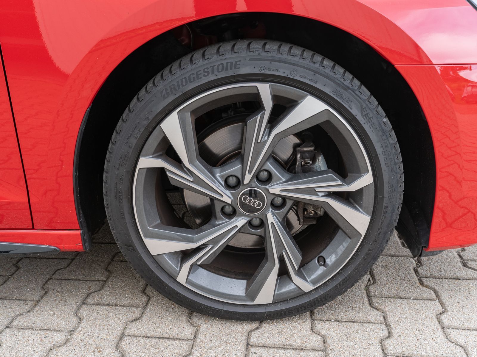 Fahrzeugabbildung Audi A3 Sportback S line 40TFSI quattro LED Navi SHZ