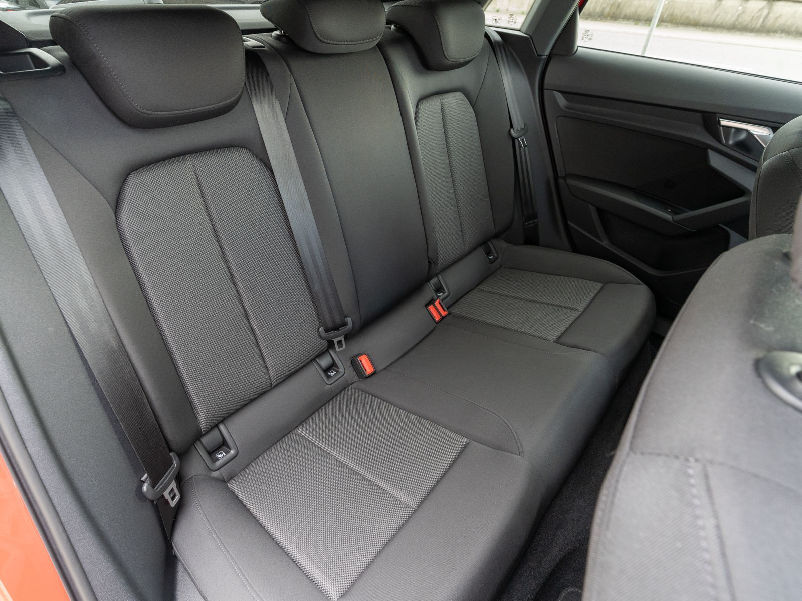 Fahrzeugabbildung Audi A3 Sportback S line 40TFSI quattro LED Navi SHZ