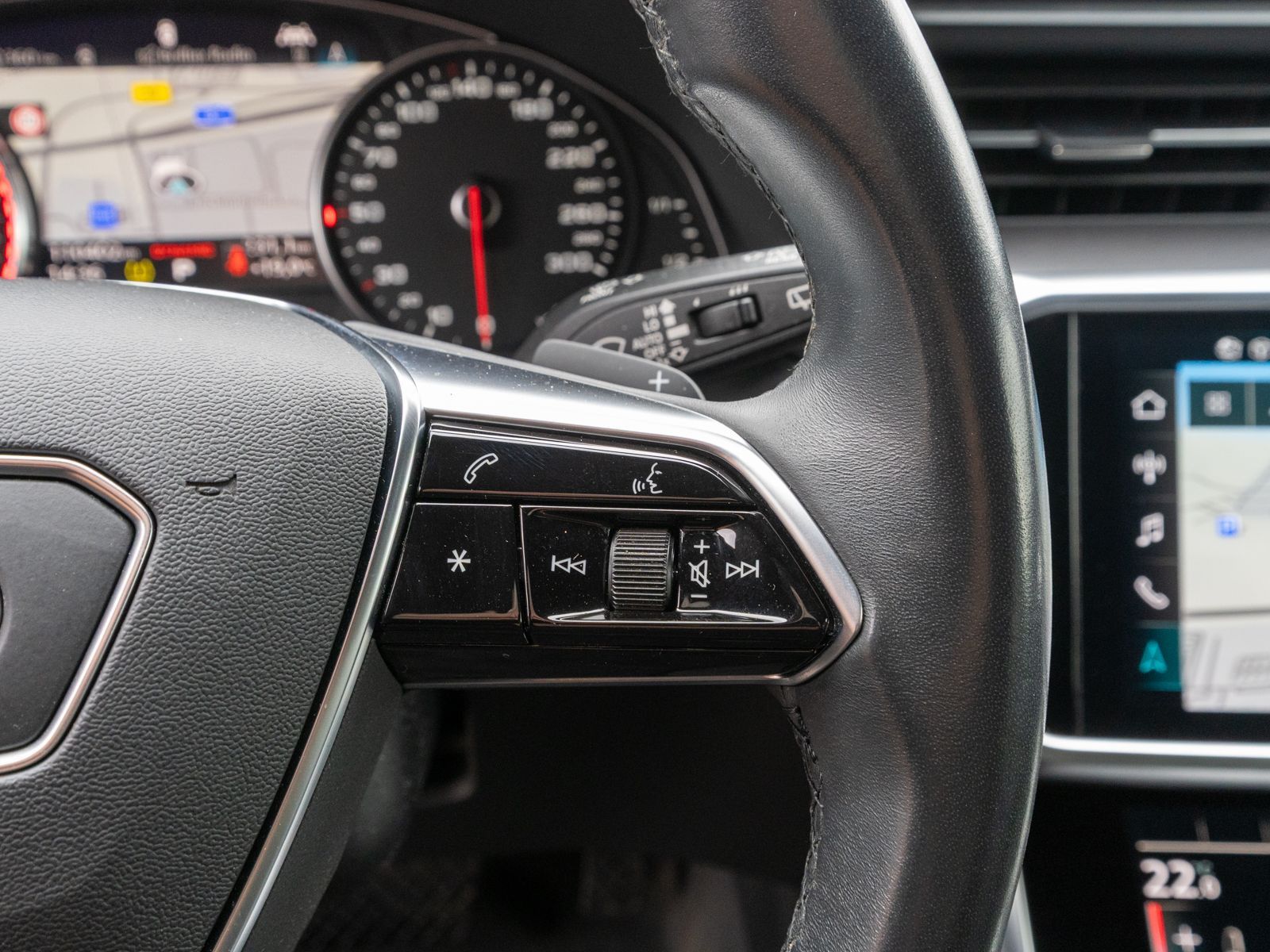 Fahrzeugabbildung Audi A6 allroad quattro 55 TDI tiptronic LED Navi RFK
