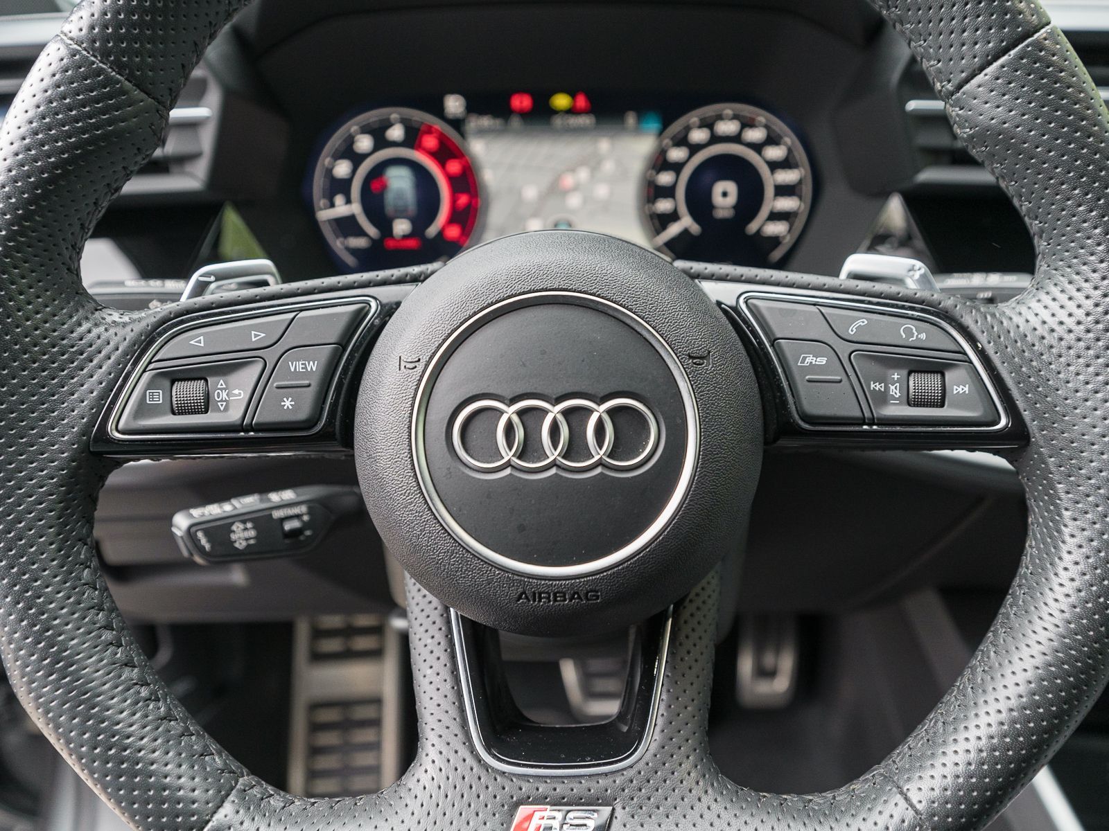 Fahrzeugabbildung Audi RS3 Sportback 2.5TFSI quattro Stron LEDER RS-AGA