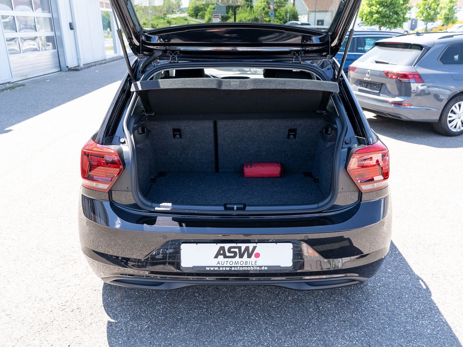 Fahrzeugabbildung Volkswagen Polo Highline 1,0 TSI DSG LED NAVI ACC PDC SHZ