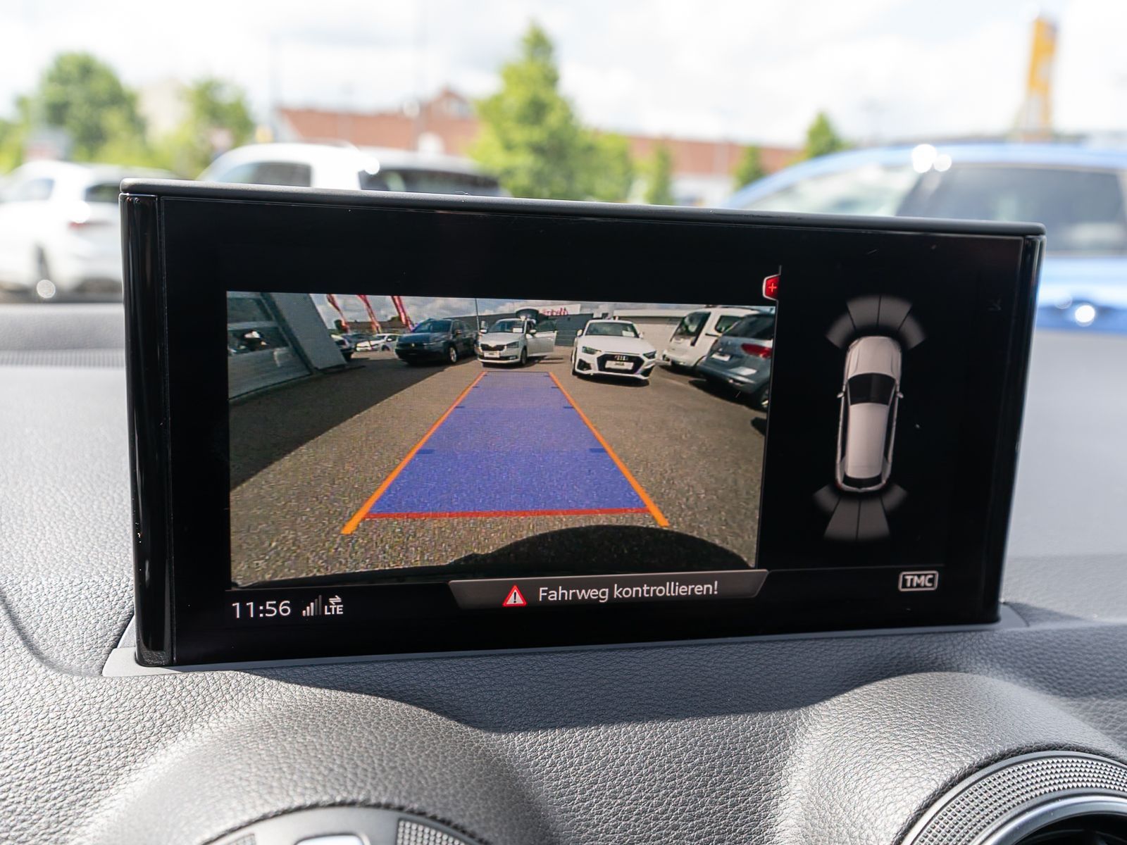 Fahrzeugabbildung Audi Q2 35TFSI Stronic Navi LED RFK PDC SHZ