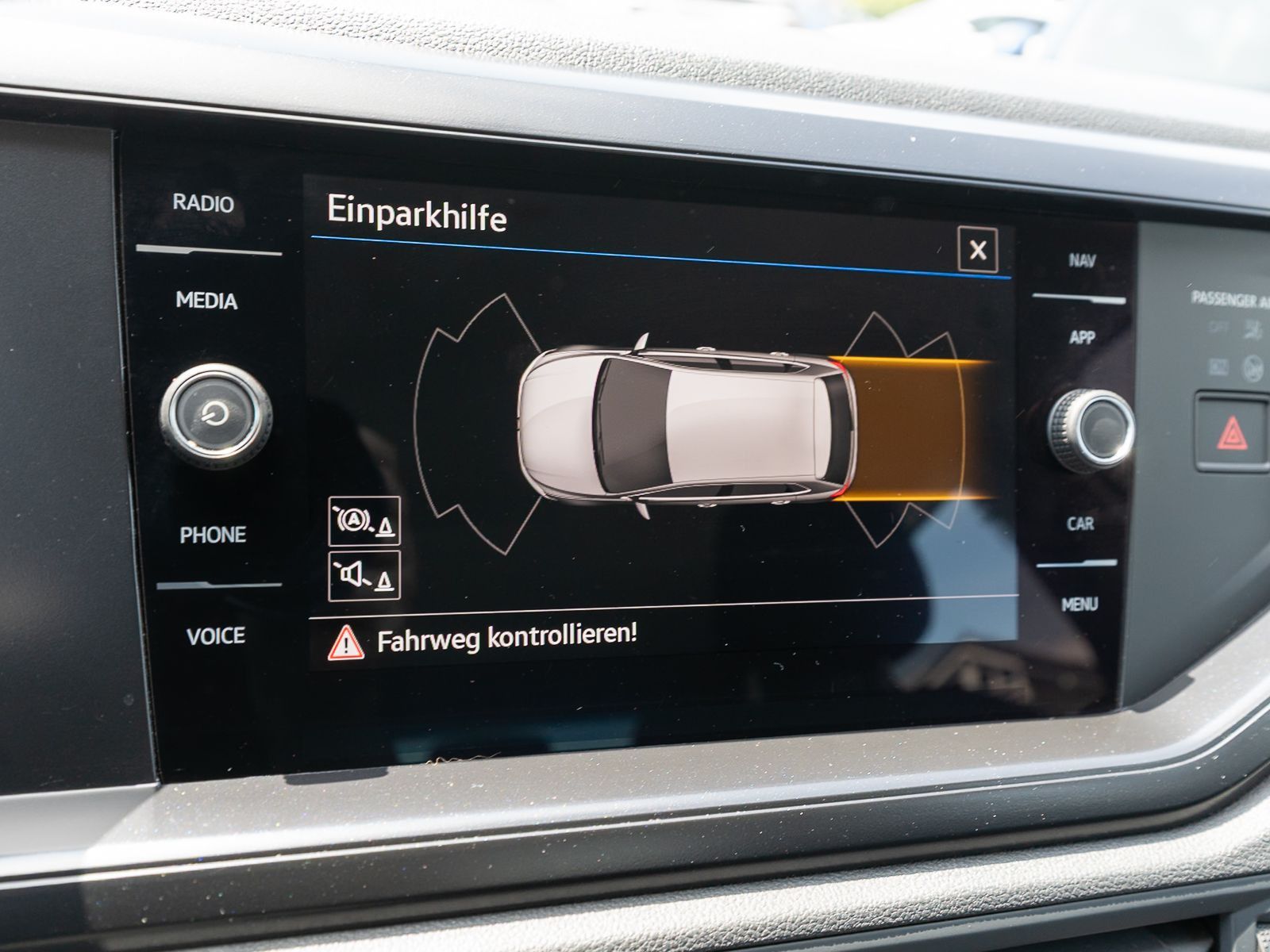 Fahrzeugabbildung Volkswagen Polo Trendline 1,0MPI NAVI PDC vo/hi KLIMAANLAGE