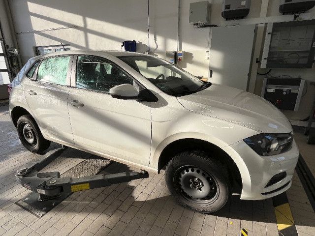Fahrzeugabbildung Volkswagen Polo Trendline 1,0MPI NAVI PDC vo/hi KLIMAANLAGE