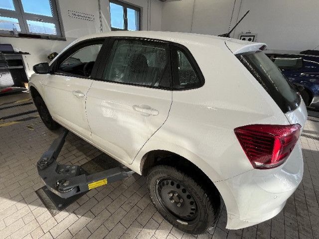 Fahrzeugabbildung Volkswagen Polo Trendline 1,0MPI NAVI PDC vo/hi KLIMAANLAGE