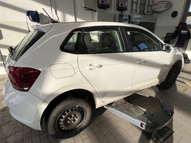 Fahrzeugabbildung Volkswagen Polo Trendline 1,0MPI NAVI PDC vo/hi KLIMAANLAGE